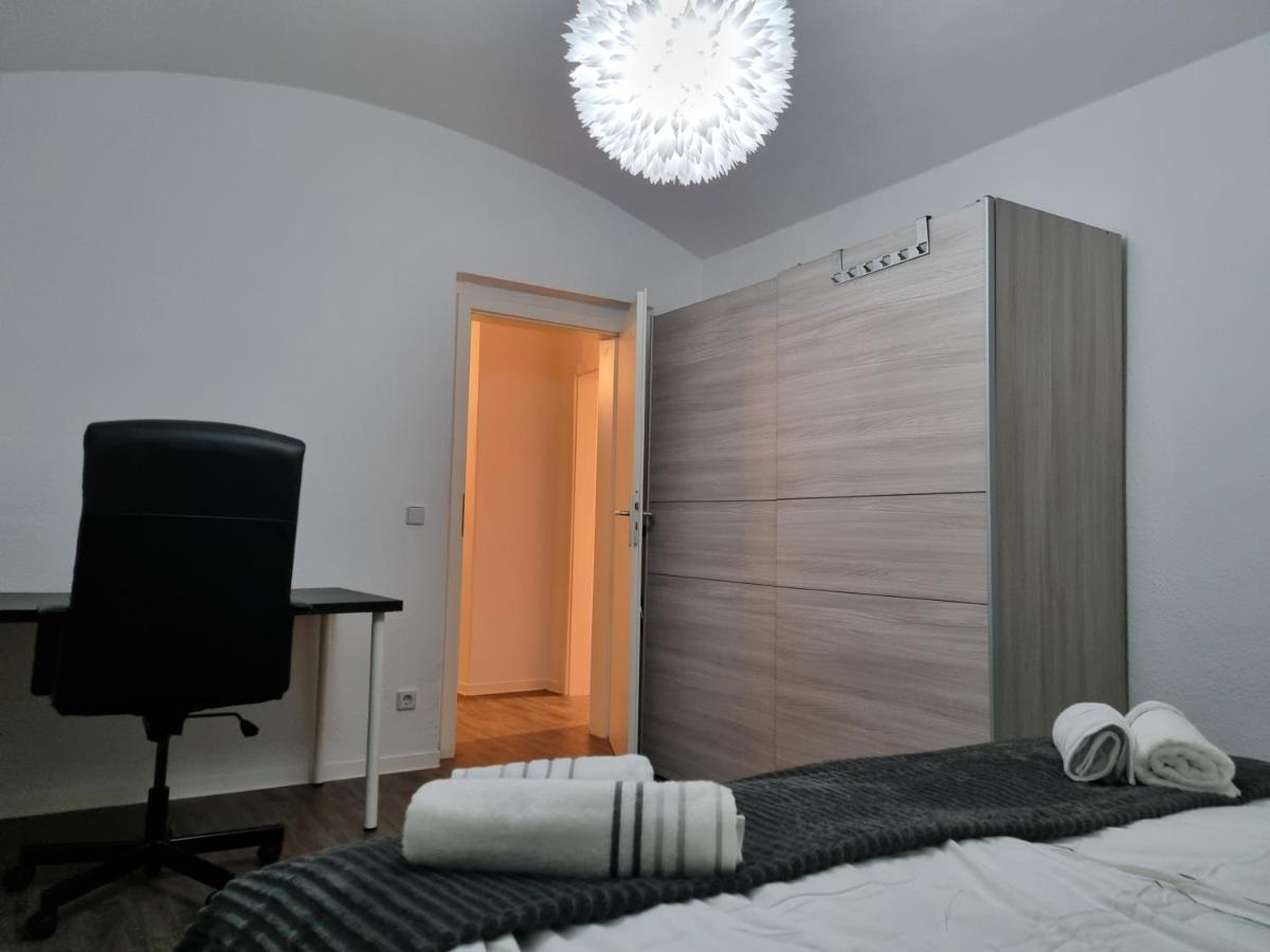 R&E Apartment Chemnitz Buitenkant foto